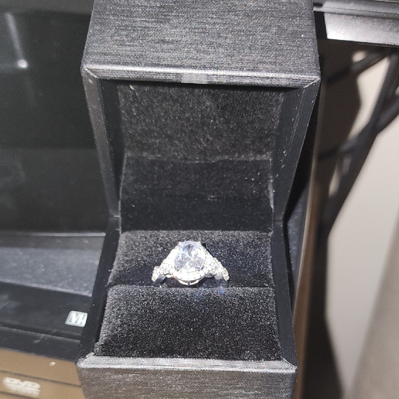 CZ Ring - Picture 2 of 7